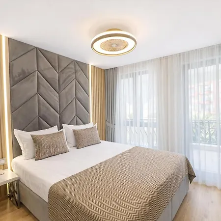 Harmony Grand 16-214 Private